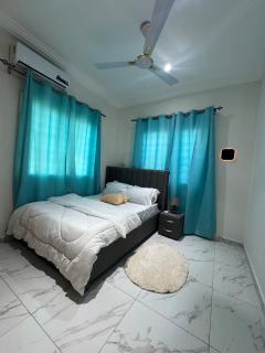 Elegant 2BR Home in Serene Lakeside Estate, Accra - 5