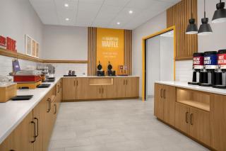 Hampton Inn By Hilton East Peoria - 2