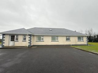 4 double bed detached bungalow in rural location - 8