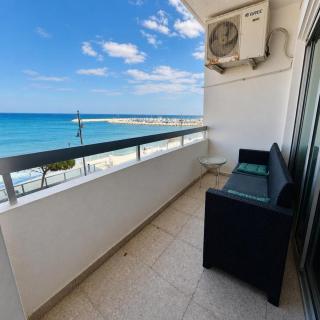 2BR Seafront Apt in center with community pool - 8