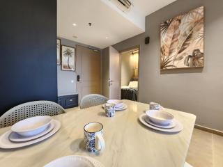 Modern Mossaz Suite 2BR 5 Min to 1U, IKEA, Netfx - 7
