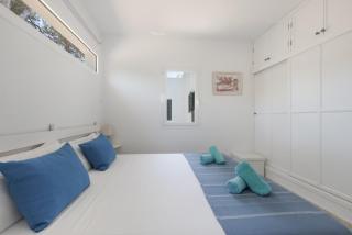 Charming Apartment By The Sea - 1