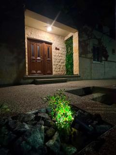 Le AVRA MONTIS - 2