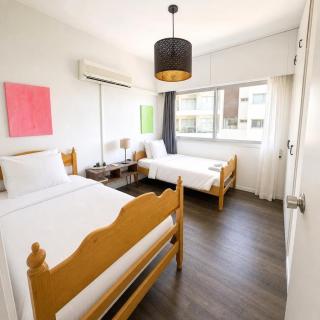2BR Seafront Apt in center with community pool - 3