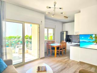 Sand & Sea Living - 2