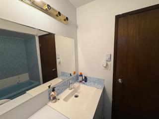 Vancouver Comfort Guesthouse - Airport 9 Min, Near Bc Place, Free Parking - 0
