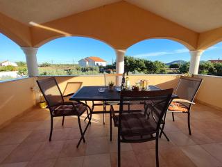 Apartment Maja - 3 Bedrooms - 7