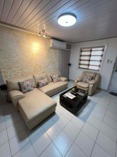 Lyka's Deluxe Xevera Townhouse Near Clark Airport, SM - 2