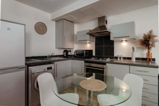 Open-plan Studio Apartment near Harbourside - 8