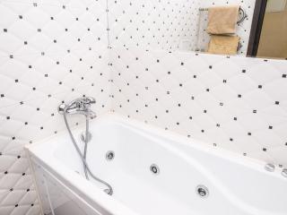 Luxury Studios on Nauki Avenue - 5
