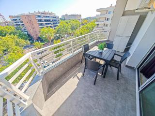 LITORAL COSTA DORADA - ZAHARA Only families - 3