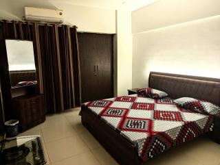 Fully furnished paying guest room - 5