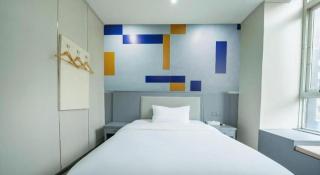 Pai Hotel Guiyang Daximen West Zhongshan Metro Station - 1