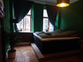 Greenbrook - Black Suite - 9