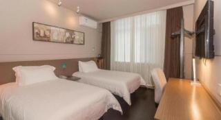 Jinjiang Inn Select Qingdao West Coast Coach Exhibition Center High-Speed Railway Station - 1