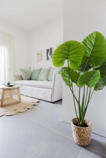 Chic Minimalist Kallithea Apartment - 5