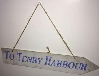 Harbour View - Direct Beach Access, Sleeps 6 - 6