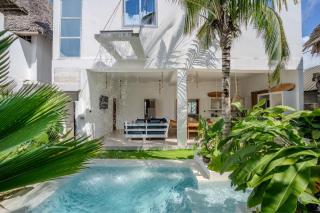 Stunning 4 Bedroom 8 sleeper Private Villa Garden & pool 90m to Paje Beach Zanzibar - 0