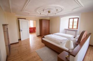 Burgappartement - Herrenhaus Ein Platz im Grünen - 9