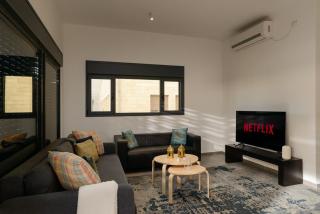 Mamad New Bright, Balcony Near Beach By Feelhome - 4