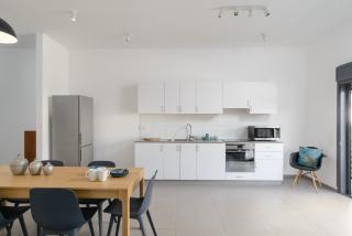 Mamad New Bright, Balcony Near Beach By Feelhome - 1