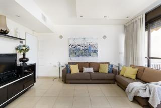 Mamad Steps From Beach Balcony Parking By Feelhome - 4