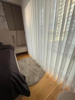 East Gate Living Premium 3-Bedroom Apartment - 4