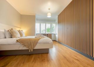 Modern Southampton Apartments with Free Parking - 2