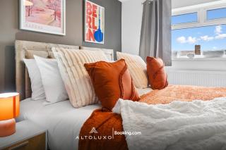 Warm & Stylish Bristol Retreat for Group Stay by AltoLuxo - 3