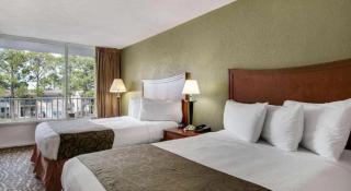 Baymont by Wyndham Panama City Beach - 2