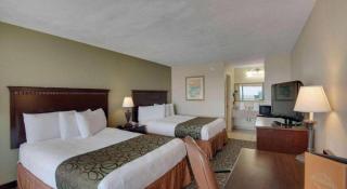Baymont by Wyndham Panama City Beach - 1