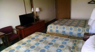 Super 8 By Wyndham Omaha Eppley Airport/Carter Lake - 2