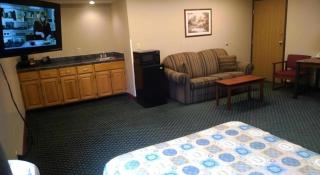 Super 8 By Wyndham Omaha Eppley Airport/Carter Lake - 3