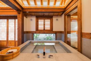 Luxury Hanok Subtle Grace - 9