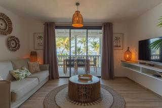 Blue Alamanda 2BR with beach view in Orient Bay - 5