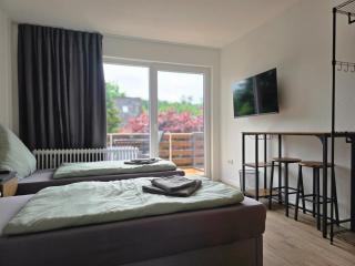 Dream&Stay - Boardinghouse Oldenburg - Zimmer 5 - Balkon - WLAN - Parken - 5