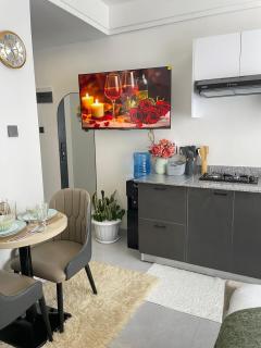 Studio Suite Emerald Nook - 1