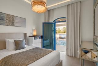 Santorini check in - 5