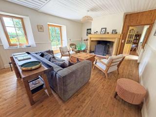 Maison en pierre avec piscine privée - 9 pers. - FR-1-824-28 - 1