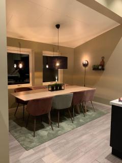 Moderne villa i nærheten av flott naturområde - 1