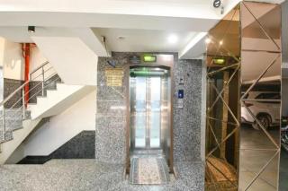 FabHotel D Crown - Nr Ashok Vihar - 3