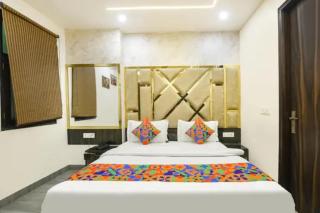FabHotel D Crown - Nr Ashok Vihar - 1