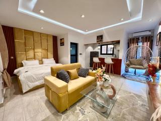 Spacious luxury studio - 0