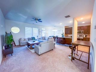 NEW Home with excellent location in Atlanta GA - 3