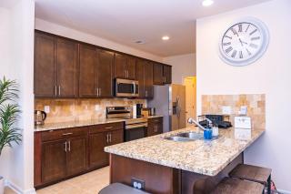NEW Home with excellent location in Atlanta GA - 1