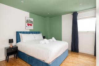City Centre Apartment - Great Location - Free Parking - 9