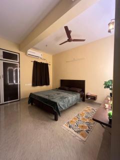 Little Leaf 1BHK near Moggapair - 5