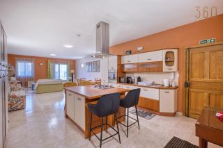 Marsaskala Central 3BR Apartment with Balconies, Malta - 9