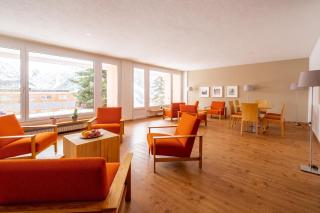 Utoring Promenade 001 - 2