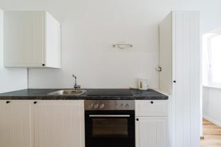 Fresh n Spacious 2BD Apartment in Margareten Wien - 3